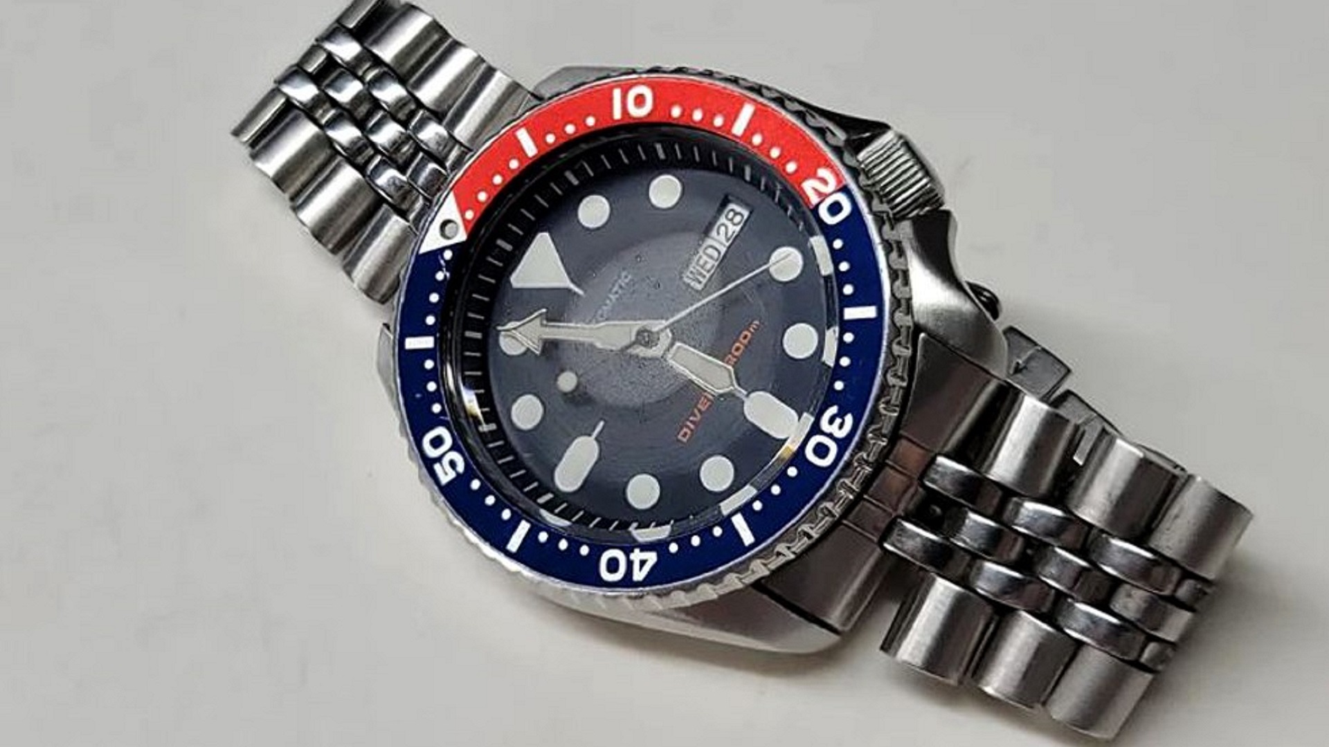 علت بخار گرفتن شیشه ساعت مچی